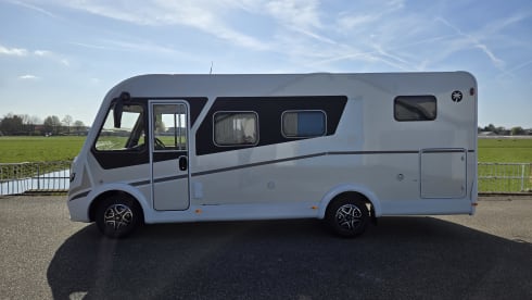 Sunlight i67S Aventure Brand new camper