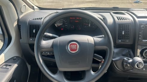 Familie camper – 4p Fiat semi-integrated uit 2019