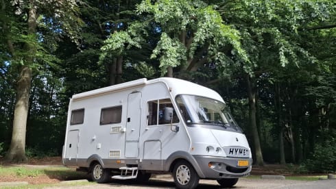 Bobby – 3p Hymer integrated from 1999