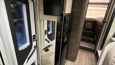 Morris  – 5p McLouis semi-integrated from 2024