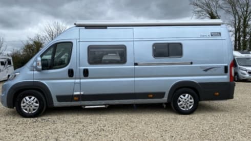 Jill – Stunning 4 berth family van. Fixed bunks!