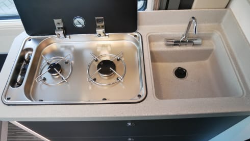 Sun Living Flexo 6.40, 2 couchages - 4 places assises, lits en longueur, climatisation !