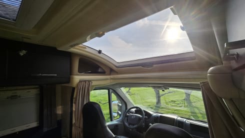 Zweisitziger Fiat Alcove aus dem Jahr 2010