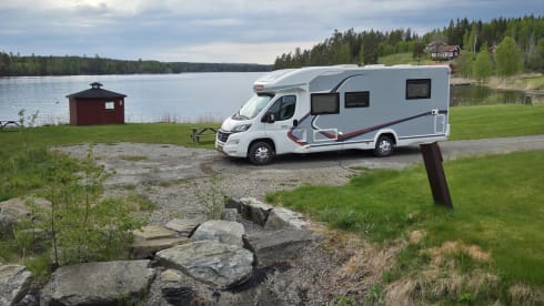 Challenger 4p semi-intégré depuis 2016