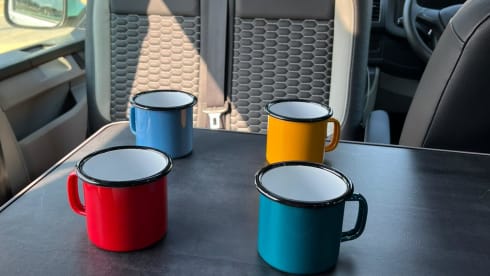 Annie – 2019 Volkswagen T6 FULLY EQUIPPED Campervan!