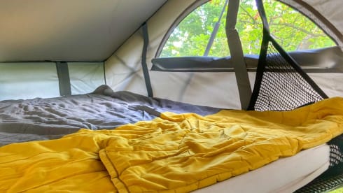 Toontje – Toontje: 4p Volkswagen campervan from 2017