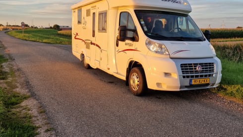 4p Rapido semi-integrated uit 2007