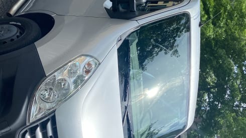 Brum – 2p Renault Master DIY Camper von 2012