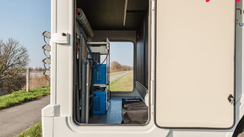 4-seater Ford Roller Team automatic 170 hp from 2021