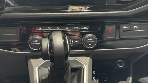 4p Volkswagen bus uit 2023