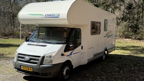 6p Chausson Flash 07 (air conditioning, TV, Apple CarPlay)