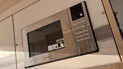 Cuben  – 6 berth Peugeot semi-integrated from 2017