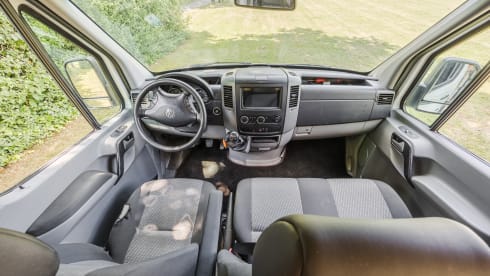 Oaki Doaki – 3p Volkswagen bus from 2025