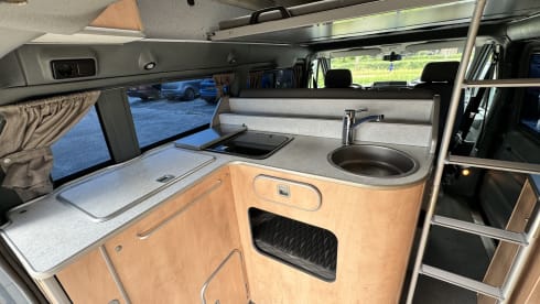 Nugget – 4p Westfalia bus from 2008