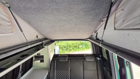 Essy – 4 berth Volkswagen campervan from 2021