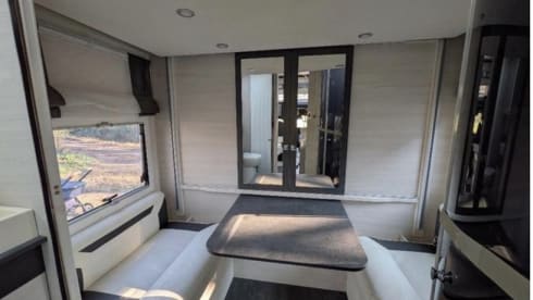 Familie camper Chansson 5 personen  – 5p Chausson semi-integrated uit 2022