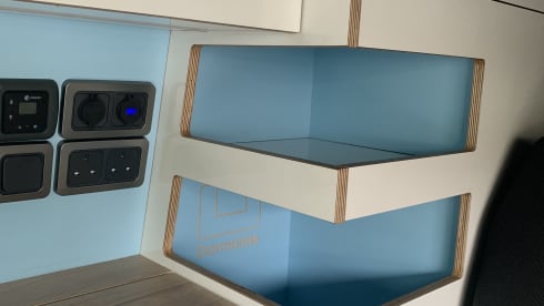 Scarlet The dormobile – Camper Ford a 4 posti letto del 2021