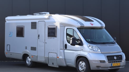 4p Fiat semi-integrated uit 2010