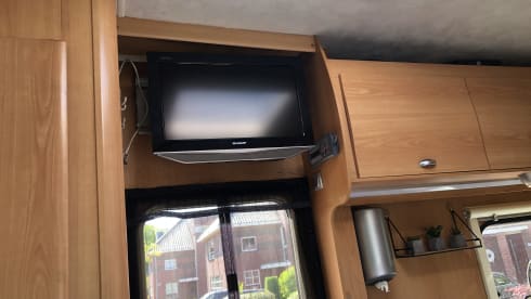De Baron – Five berth Elnagh alcove Fiat Ducato