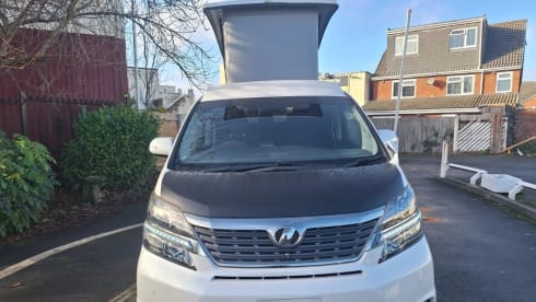 VEL – Toyota campervan met 2 slaapplaatsen uit 2009