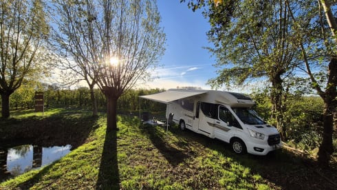 4p Benimar semi-integrated uit 2023