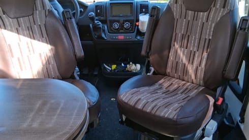 2-person Fiat Ducato Pössl 2Win R