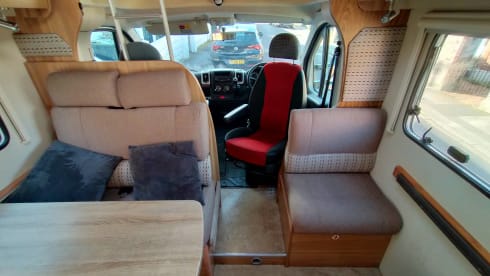 Mr Big – Chausson alkoof met 6 slaapplaatsen uit 2014