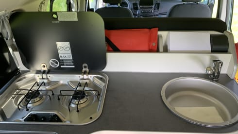 Lien – Ford Nugget Plus 4p ideal for road trip/free camping