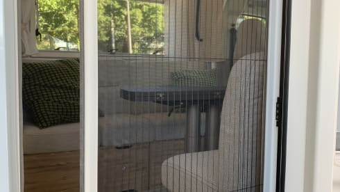 Wunderschöner Pilote 696 D , mit Großem Bad im Heck