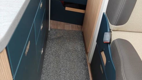 2-Personen-Knaus-Bus aus dem Jahr 2017