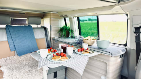 Vanessa – 4p Other campervan from 2024