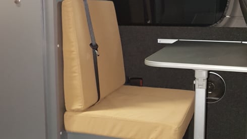 Zwerver – Luxe Mercedes camperbus 4x4