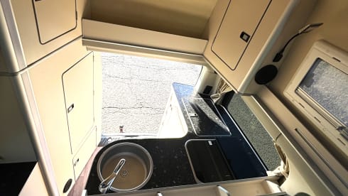 Mein Nugget – Mit dem FORD Nugget on tour, ideal für Alleinreisende oder zu zweit!