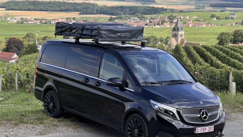 The VANtastic V – 4p Mercedes-Benz rooftop from 2019
