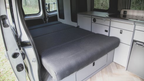 Ollie │ Luxury 2 person camper