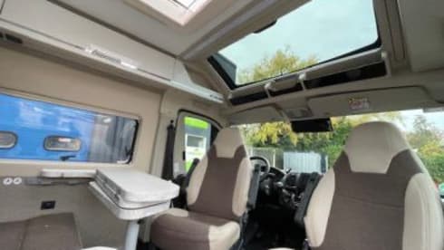 2p Karmann bus uit 2022