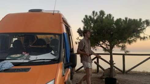 Bertha – 3 berth Ford Custom Built Campervan