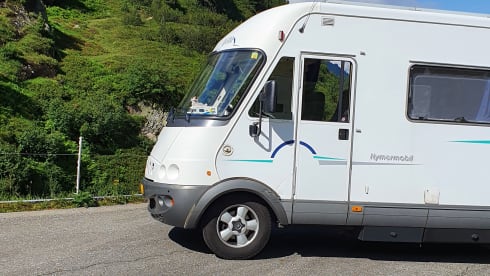 Foxy Adventure – 4p Hymer integrated from 2002 with many extras