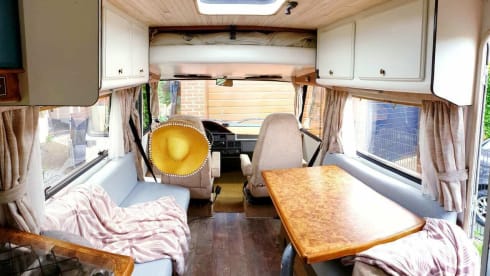 Billy Senior – Classic Hymermobil completely renovated and restyled.