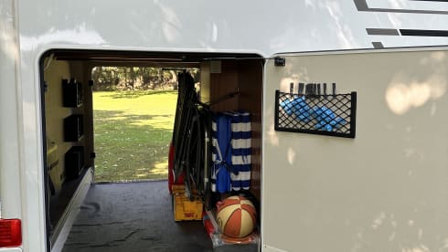 5p Hymer semi-integrated from 2016