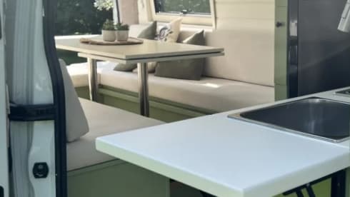 Spacious designer campervan | XL bed (220 cm) | Diesel heater