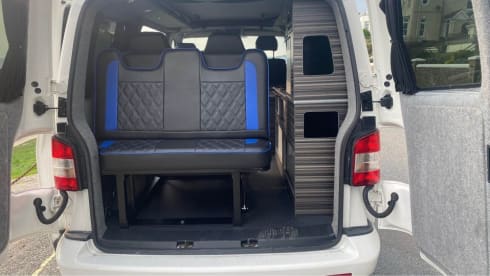 Van-os – 4-Bett Volkswagen Integrierter ab 2011