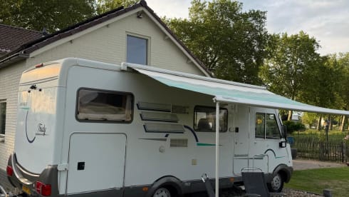 6p Hymer integrated uit 2001