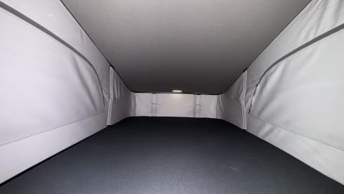 Mantel – 4-seater Volkswagen bus from 2025
