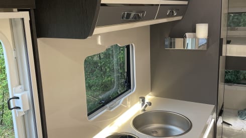 Marie-Louise – 6p Ford alcove from 2023