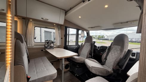 i338 AUTOMAAT – i338 camper AUTOMATIC