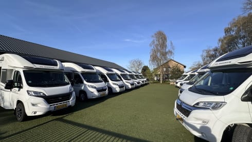 Camper 2024 – 5p Adria Mobil semi-integrated from 2024