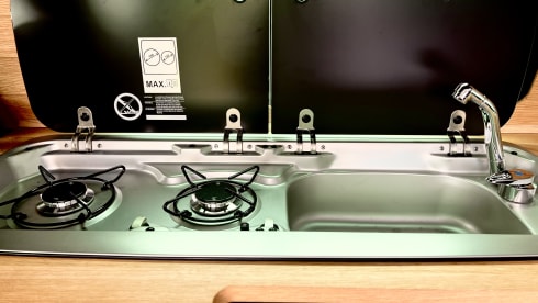 Bluey – 4 berth Volkswagen campervan from 2020
