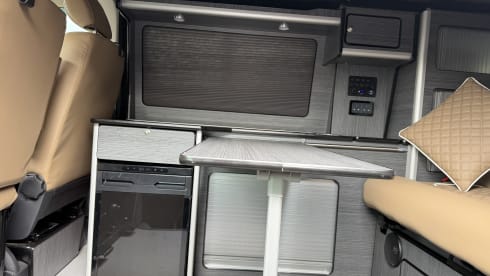 MUll – Volkswagen-Campingbus mit 4 Schlafplätzen ab 2021