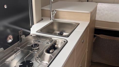 KAMS348 – Chausson First Line V594